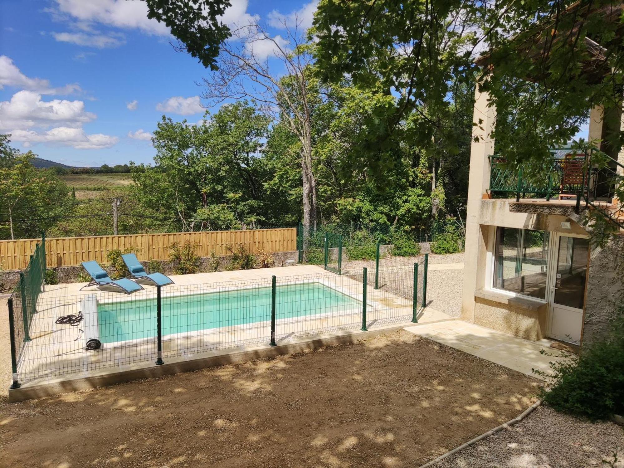 Maison Confortable A Ansouis Dans Le Luberon Exterior foto